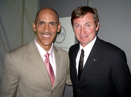 Tony with Wayne Gretzky - Backstage