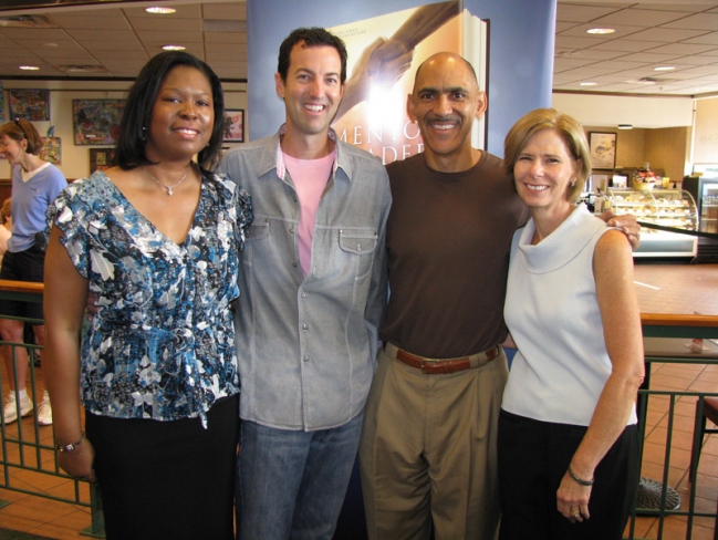 yolanda-sidney-nathan-whitaker-tony-dungy-and-sharon-leavitt-at-b-and-n-book-signing-in-carmel-in
