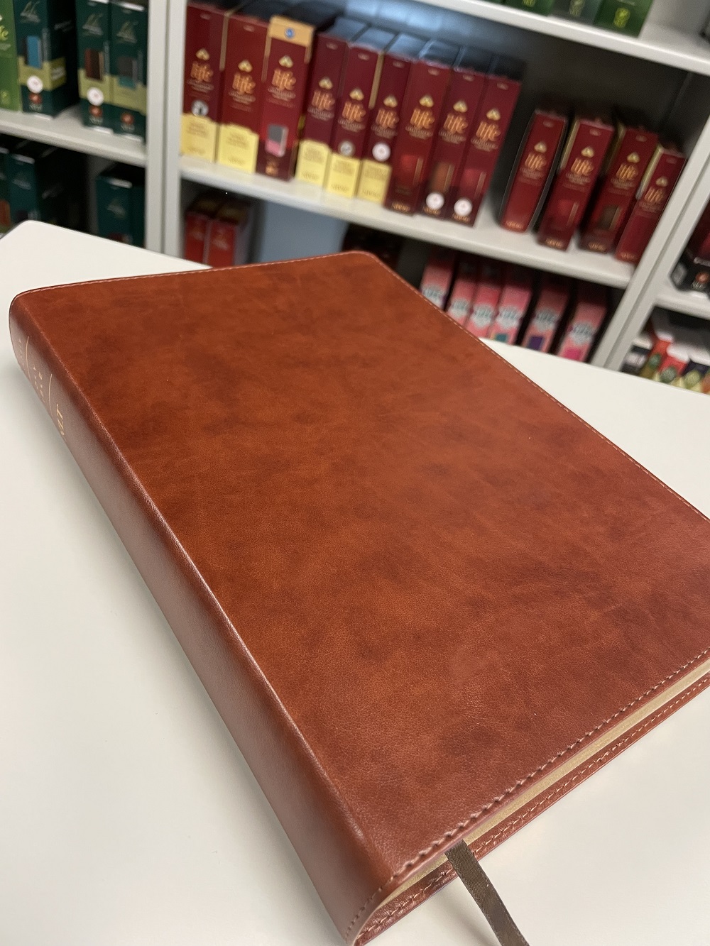 super-giant-print-brown-smaller-tyndale-bibles